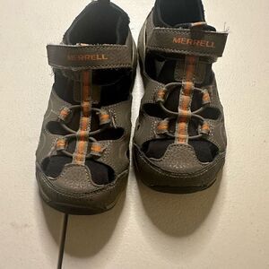 Merrell youth outdoor hiking shoes sandals 12
